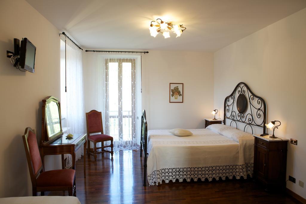 מלון Marsia Agriturismo La Rocca חדר תמונה